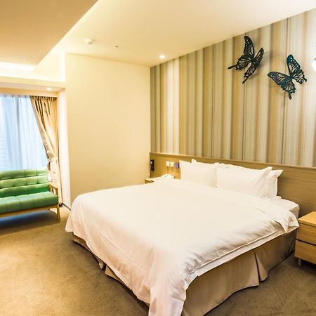 Walker Hotel. Ximen Tajpej Buitenkant foto